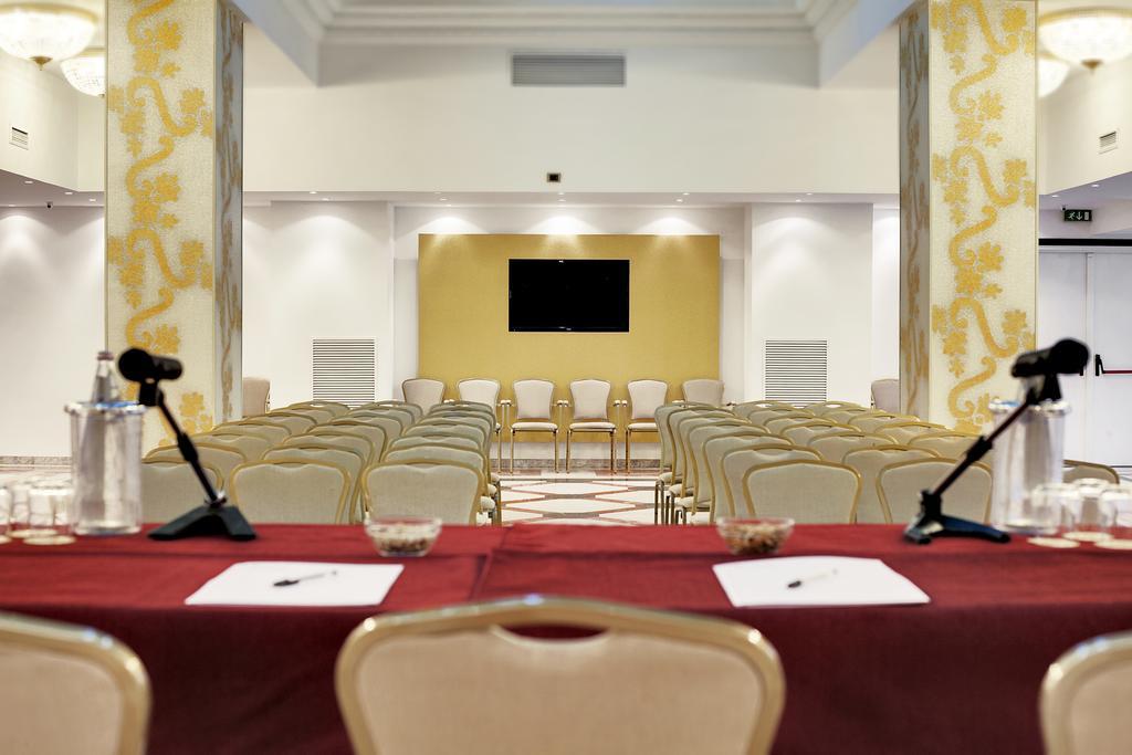 Mediterraneo Palace Hotel Ragusa Exterior photo